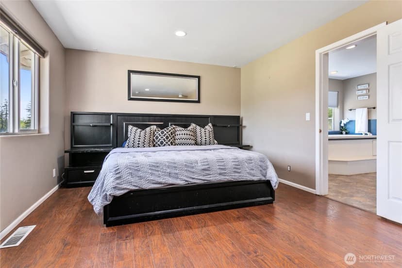 Property photo for 2176 Burk Road, Blaine photo 14
