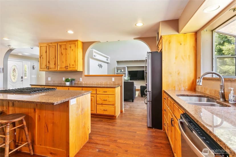 Property photo for 2176 Burk Road, Blaine photo 9