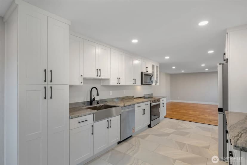 Property photo for 655 Union Ave Ne, Renton photo 7