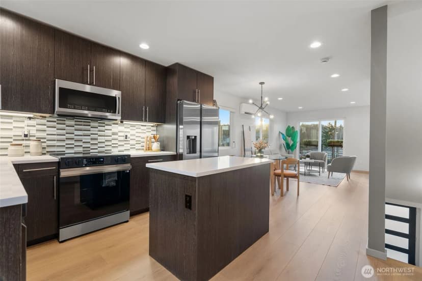 Property photo for 4714 Delridge Way Sw, Seattle photo 17