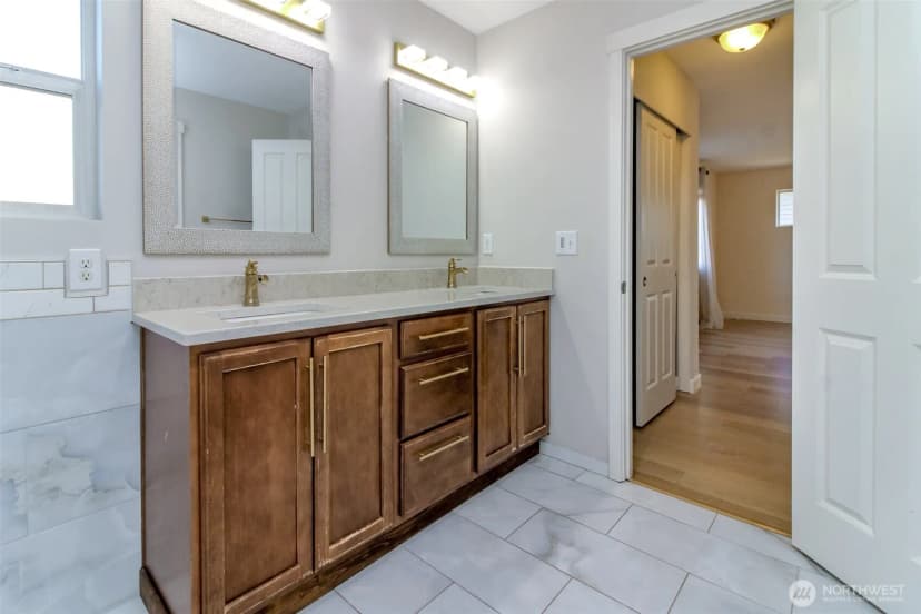 Property photo for 4820 O Court Ne, Auburn photo 21
