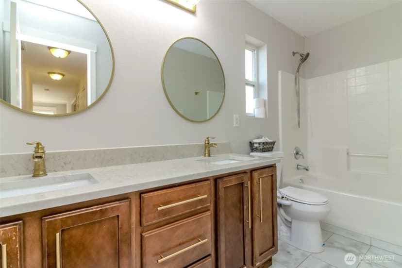 Property photo for 4820 O Court Ne, Auburn photo 24