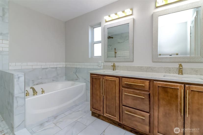 Property photo for 4820 O Court Ne, Auburn photo 12