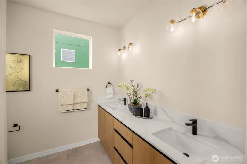 Property photo for 904 A 28th Avenue S, Seattle photo 18