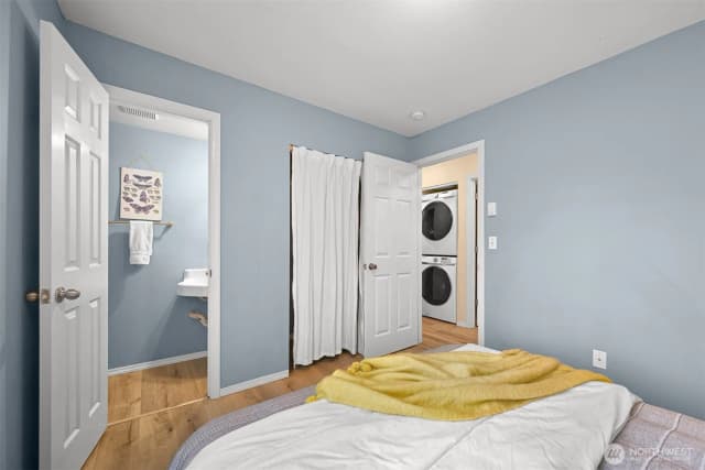 Property photo for 2709 W Maplewood Avenue #201, Bellingham photo 4