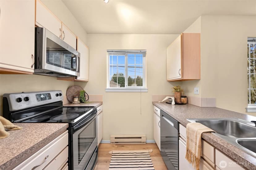 Property photo for 2709 W Maplewood Avenue #201, Bellingham photo 9