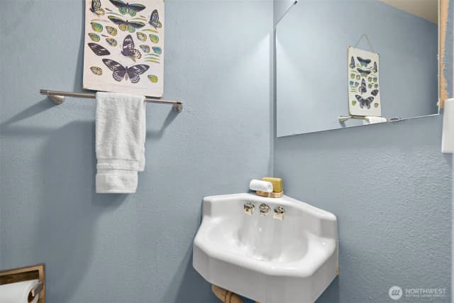 Property photo for 2709 W Maplewood Avenue #201, Bellingham photo 5