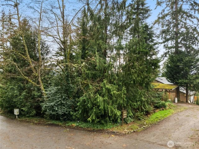 Property photo for 0 Xx 209th Avenue Ne, Sammamish photo 3