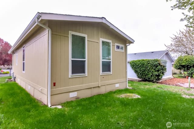 Property photo for 2611 S 288th Street #6, Federal Way photo 4
