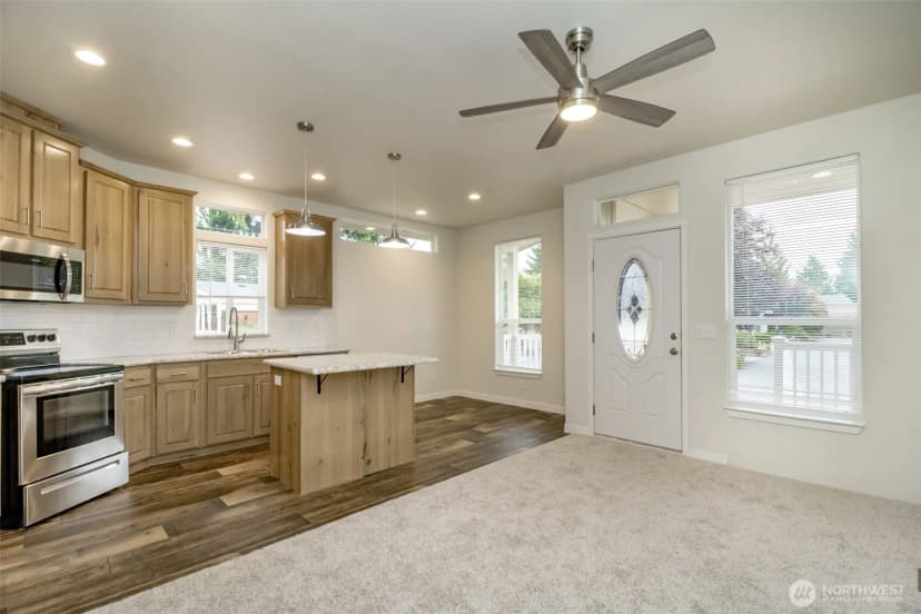 Property photo for 2611 S 288th Street #6, Federal Way photo 6