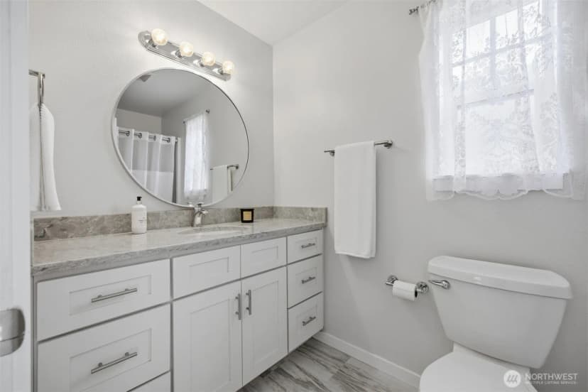 Property photo for 1372 Elm Street, Lynden photo 26