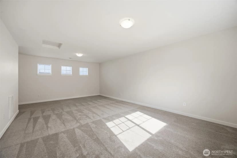 Property photo for 1372 Elm Street, Lynden photo 33