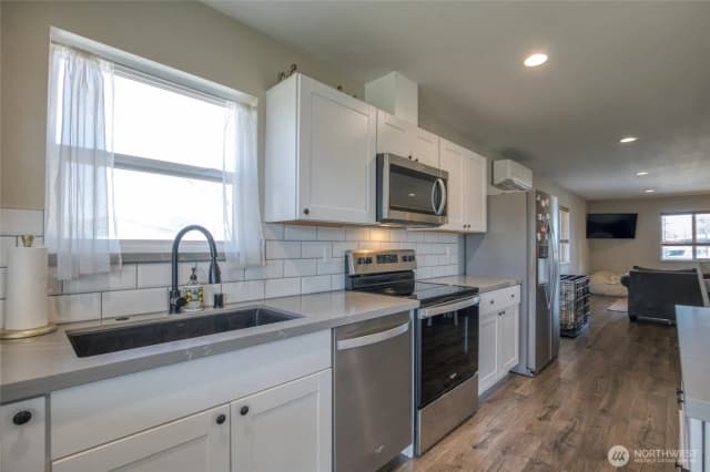 Property photo for 839 N 1st Street, Westport photo 5