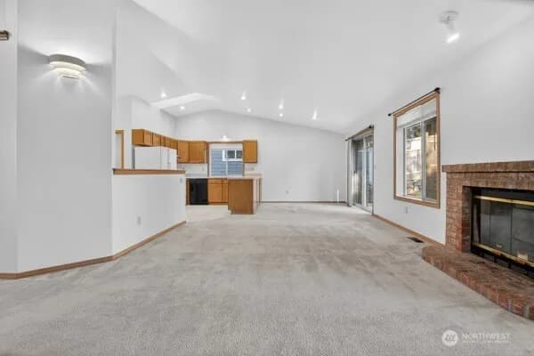 Property photo for 21622 120th Avenue Se, Kent photo 7