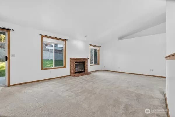Property photo for 21622 120th Avenue Se, Kent photo 4