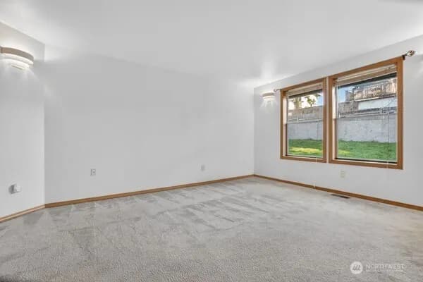 Property photo for 21622 120th Avenue Se, Kent photo 23
