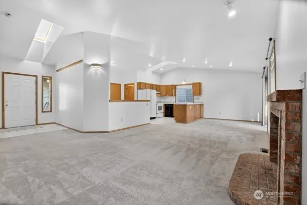 Property photo for 21622 120th Avenue Se, Kent photo 6