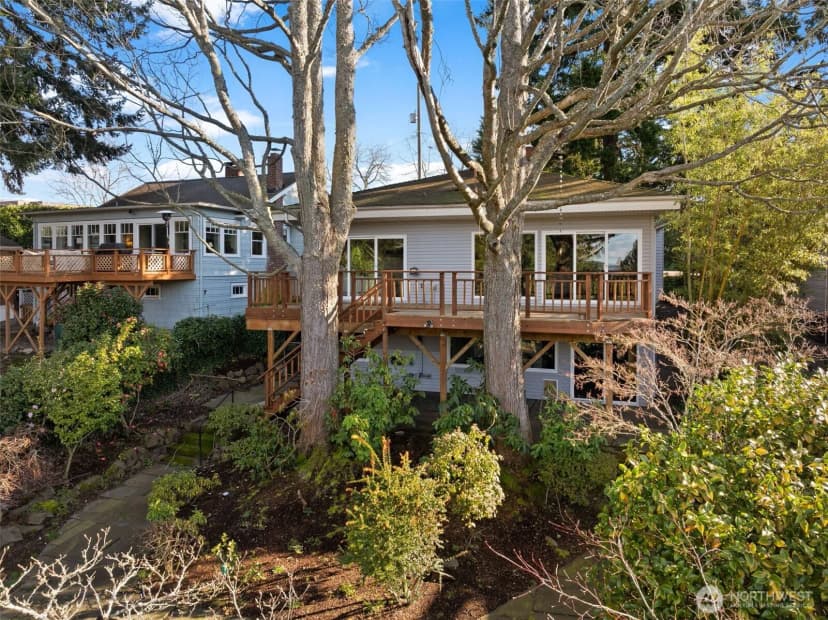 Property photo for 15233 22nd Avenue Sw, Burien
