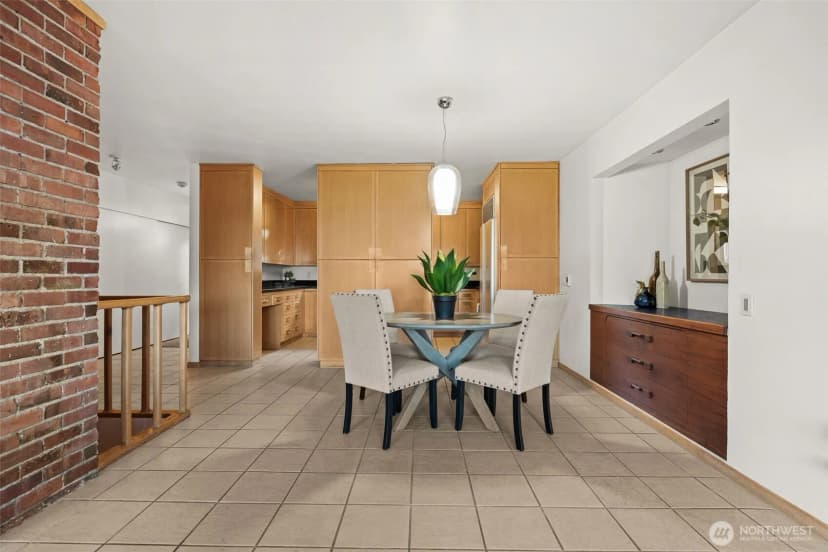 Property photo for 15233 22nd Avenue Sw, Burien photo 6