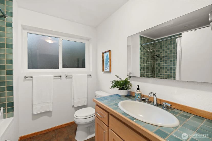Property photo for 15233 22nd Avenue Sw, Burien photo 25