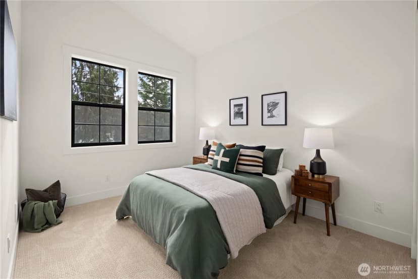 Property photo for 16656 Ne 12th Street, Bellevue photo 24