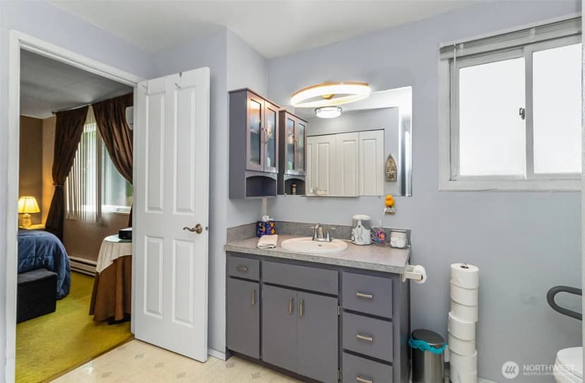 Property photo for 1302 Pine Avenue, Snohomish photo 17