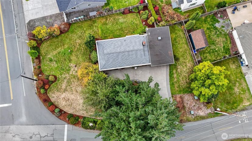 Property photo for 1302 Pine Avenue, Snohomish photo 3