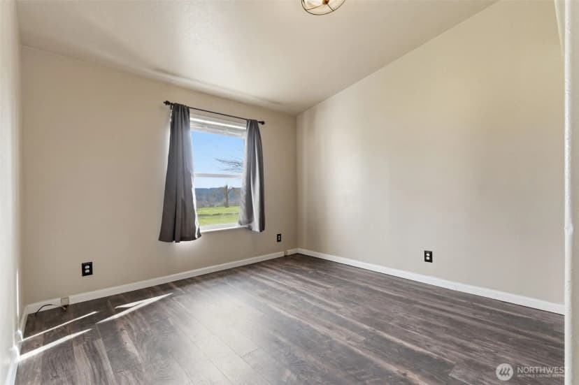 Property photo for 240 Rakoz Road, Toledo photo 22