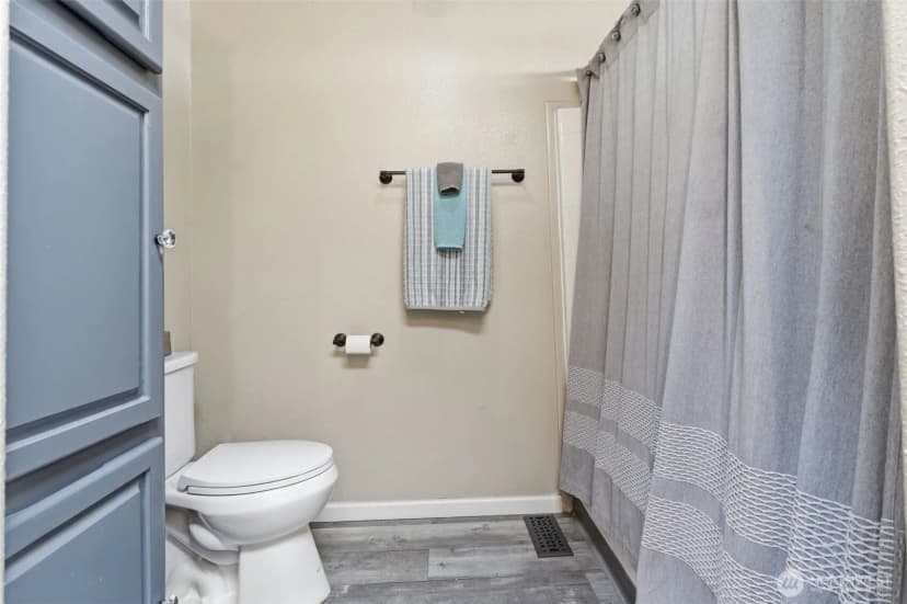 Property photo for 240 Rakoz Road, Toledo photo 21