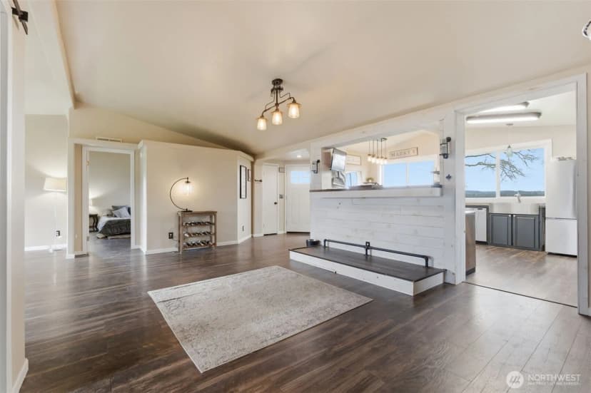 Property photo for 240 Rakoz Road, Toledo photo 12