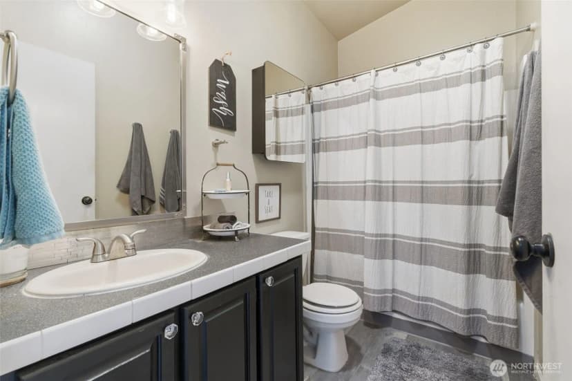 Property photo for 240 Rakoz Road, Toledo photo 24