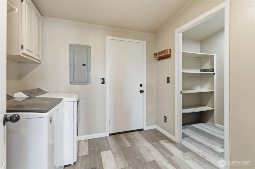 Property photo for 240 Rakoz Road, Toledo photo 25