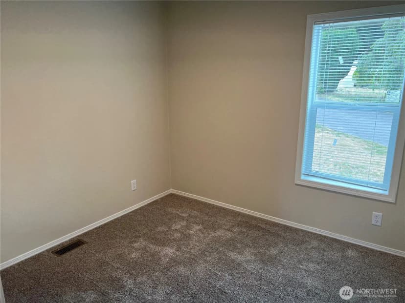 Property photo for 3371 Se Bielmeier Road #33a, Port Orchard photo 11