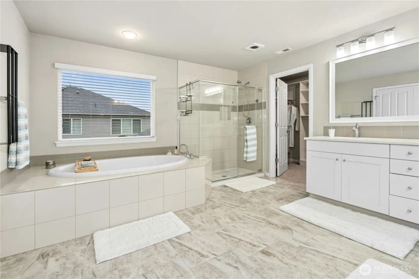 Property photo for 15013 126th Avenue Ne, Woodinville photo 24