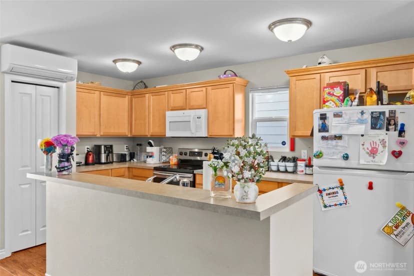 Property photo for 5823 Pennsylvania Street Se, Lacey photo 10