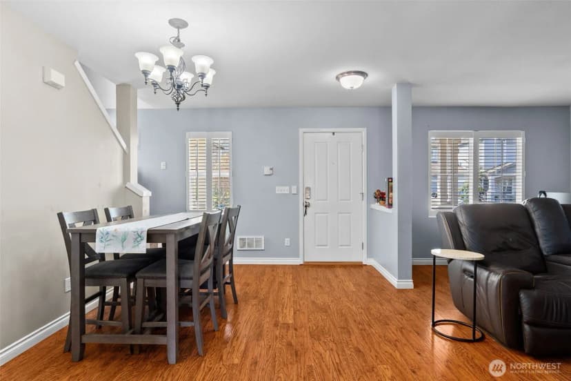 Property photo for 5823 Pennsylvania Street Se, Lacey photo 6