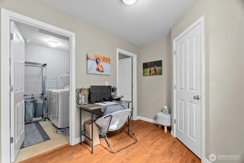 Property photo for 5823 Pennsylvania Street Se, Lacey photo 16