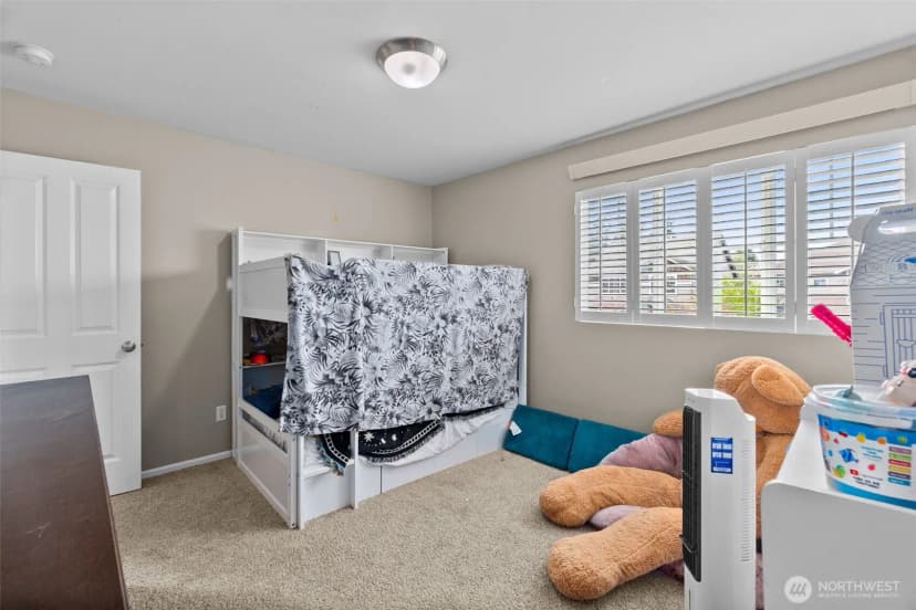 Property photo for 5823 Pennsylvania Street Se, Lacey photo 20