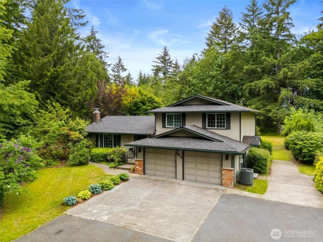 Property photo for 9911 Berkshire Loop Se, Olympia photo 2