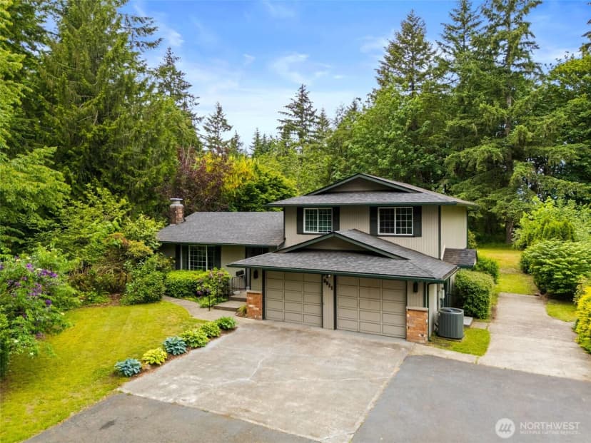 Property photo for 9911 Berkshire Loop Se, Olympia photo 2