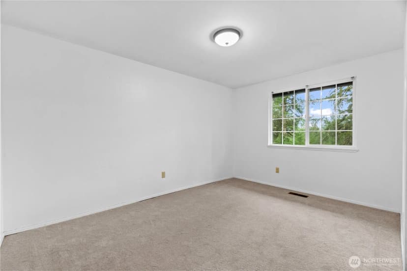 Property photo for 9911 Berkshire Loop Se, Olympia photo 22