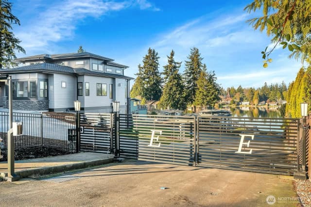 Property photo for 1470 Sw 158th Street, Burien photo 3