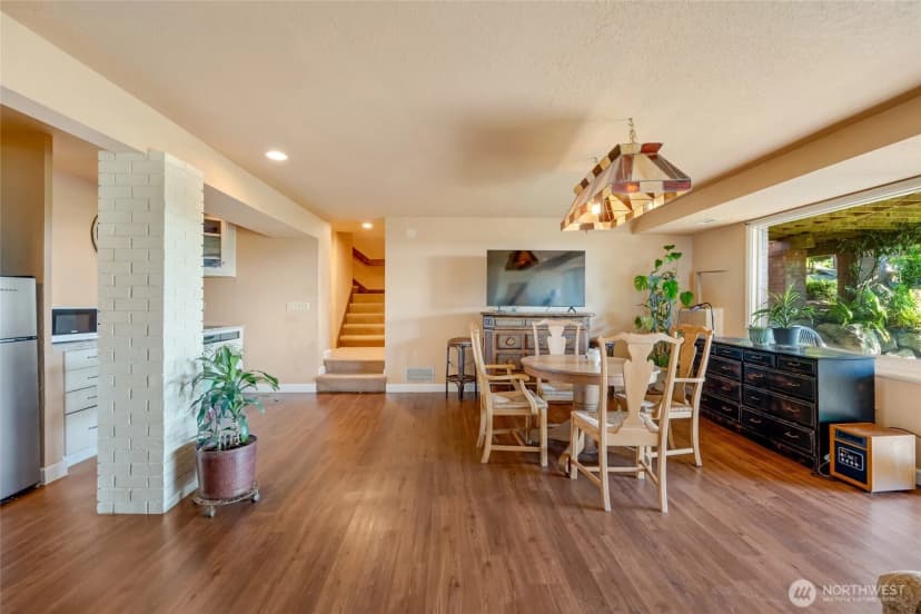 Property photo for 416 Alverson Boulevard, Everett photo 31