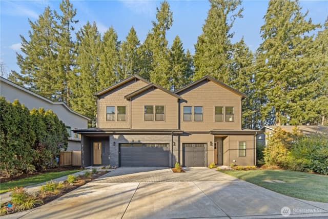 Property photo for 16654 Ne 12th Street, Bellevue photo 2