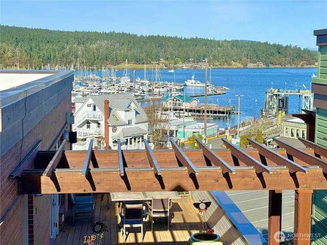 Property photo for 232 A Street #r4, Friday Harbor photo 2