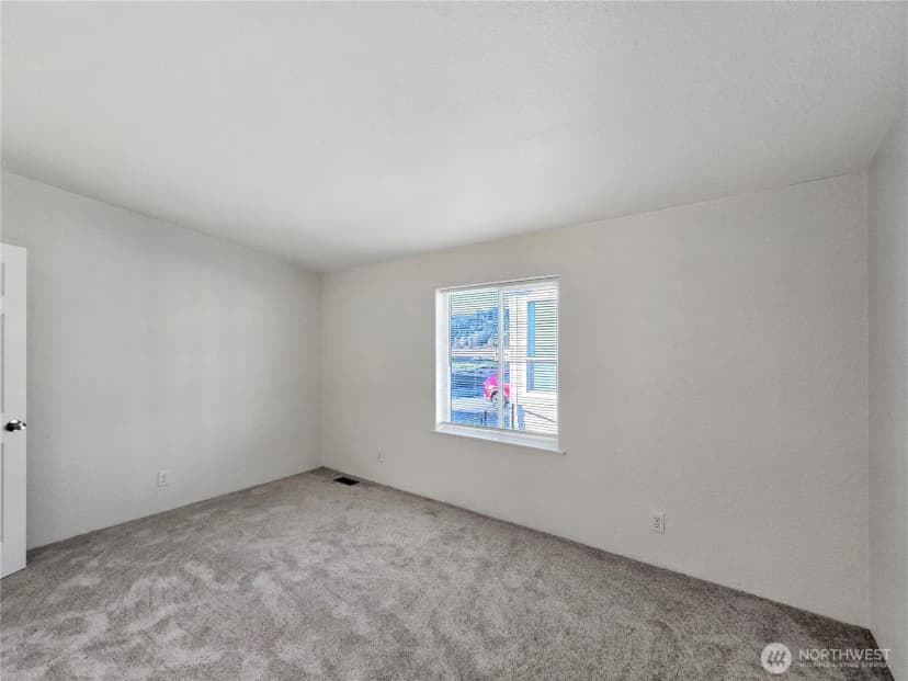 Property photo for 165 Nix Lane, Centralia photo 19