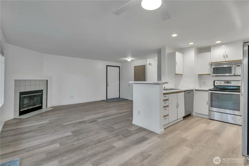 Property photo for 5608 S 231st Place #9-4, Kent photo 5