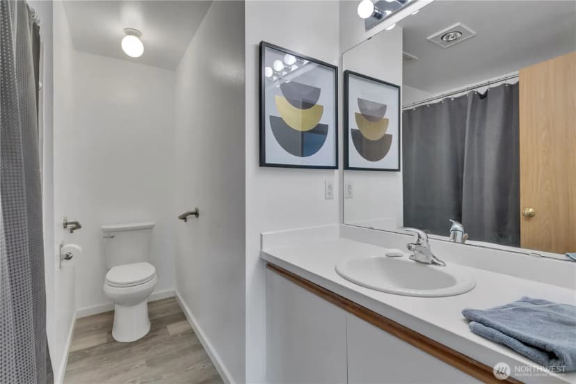 Property photo for 5608 S 231st Place #9-4, Kent photo 11