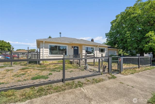 Property photo for 142 Wichman Street S, Tenino photo 3