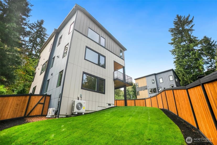 Property photo for 13105 Se 19th Court, Bellevue photo 5